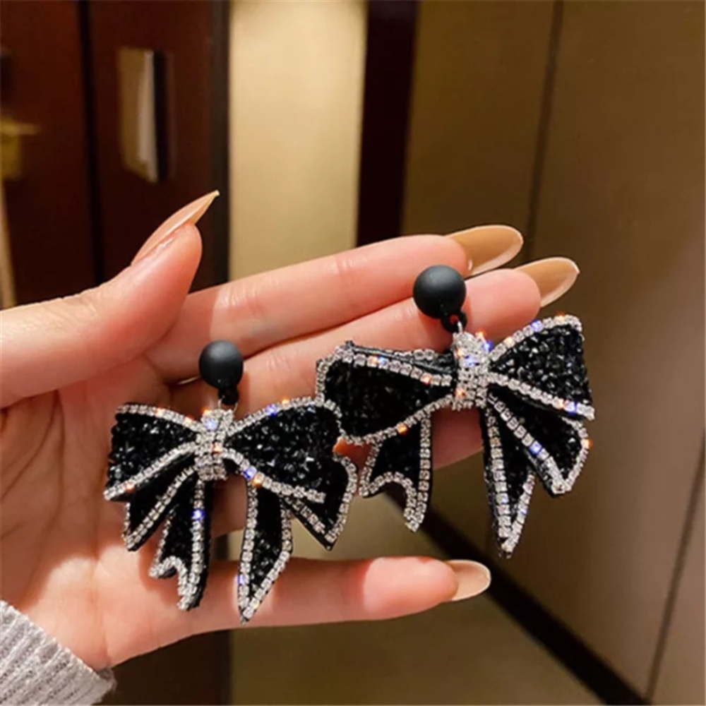 🌟 Black Rhinestone Bowknot Dangle Earrings - Picture 1 of 7